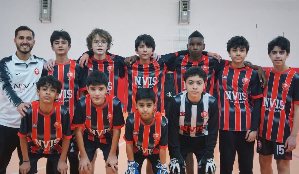 NVIS Spor Akademisi futbol takımı